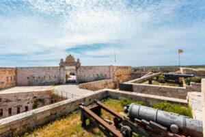 Fortaleza La Mola | Fortalesa La Mola