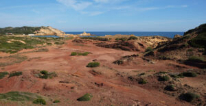 Camí de Cavalls, Pregonda | Geologia: Menorca roja